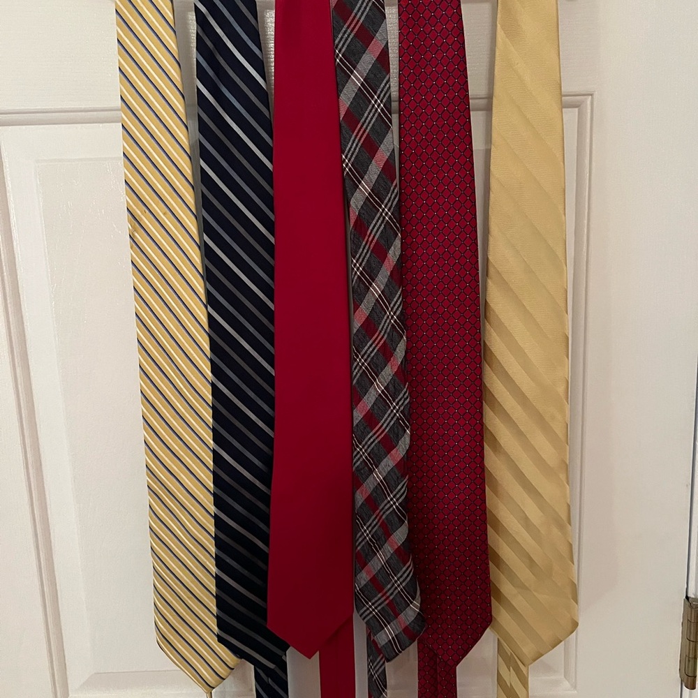Elegant Men's Tie Collection - Assorted Colors